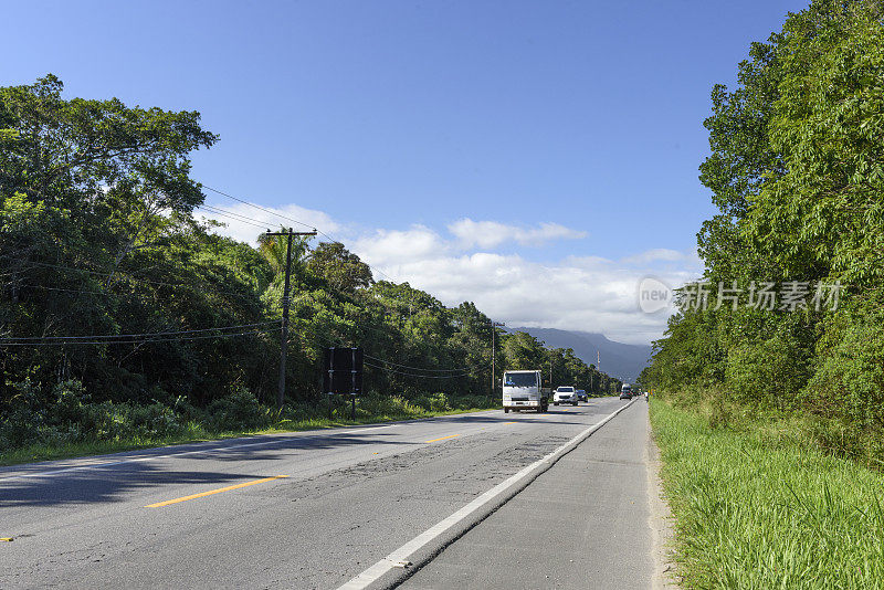 里约热内卢Santos公路(BR 101)